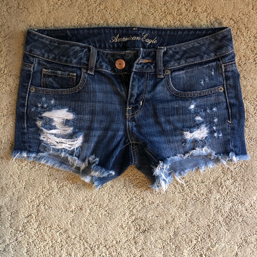AE Distressed shorts NWOT